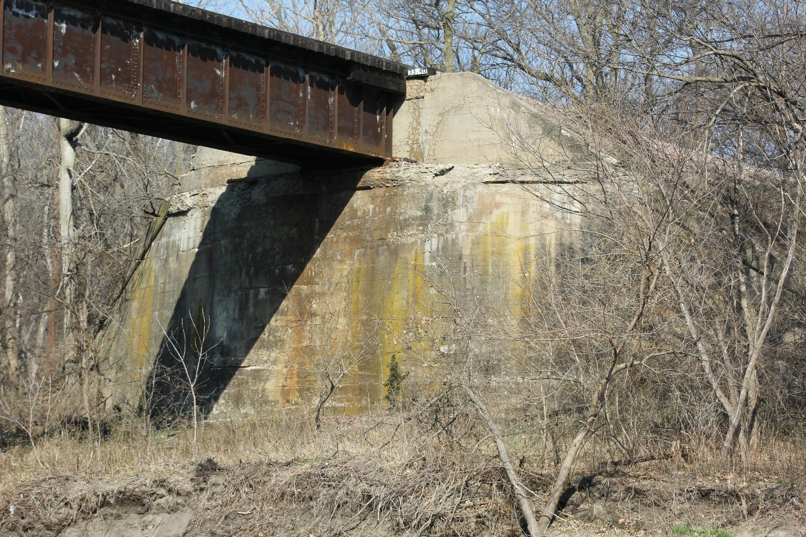 North abutment